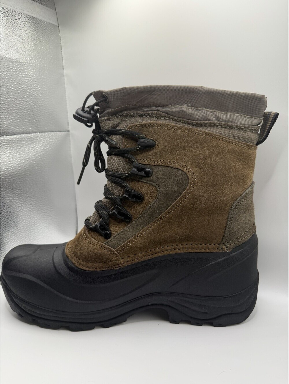 Rugged Outback Hiking Boots Men's Size 9 Brown Black Winter Outdoors Thermolite